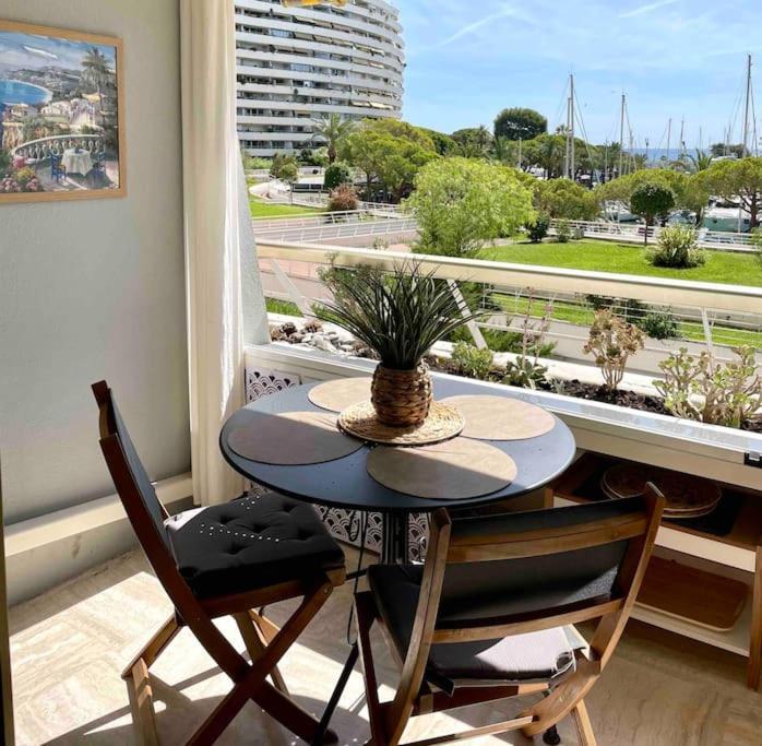 Studio Port Marina - Parking Prive, Climatise Au Ducal Villeneuve-Loubet Exterior photo